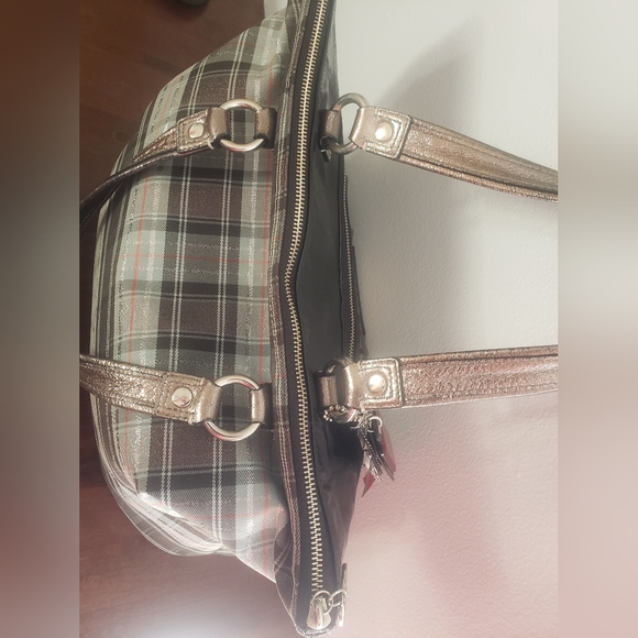 COACH POPPY SHOULDER BAG - Picture 2 of 10